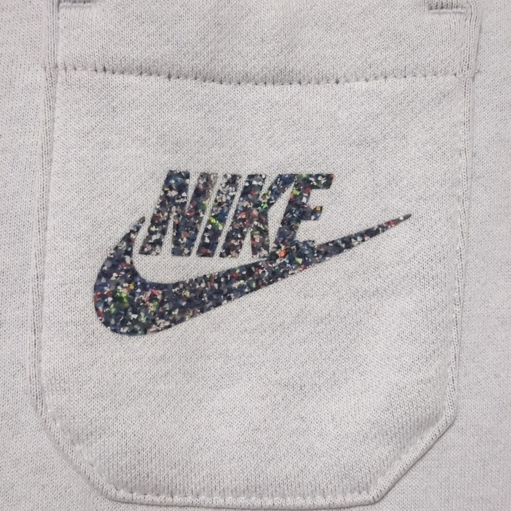 Nike loose fit grey short sleeve shirt with sleeve pocket Youth unisex Sz Large - Picture 3 of 11